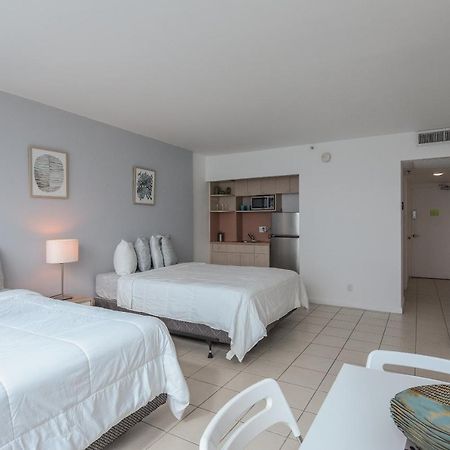 Castle Beach Suites By Vacation Media Miami Beach Luaran gambar